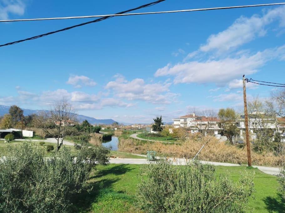 Holiday home Mama's House. 300m απο τον μύλο των ξωτικών. *