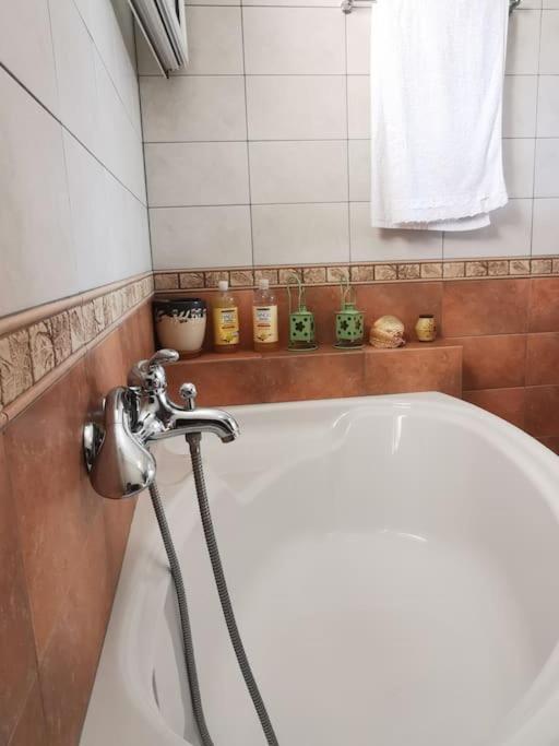 Mama's House. 300m απο τον μύλο των ξωτικών. Holiday home *
